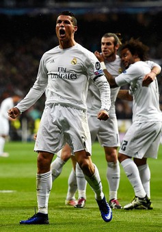 Giúp Real ngược dòng, Ronaldo viết tiếp lịch sử Champions League