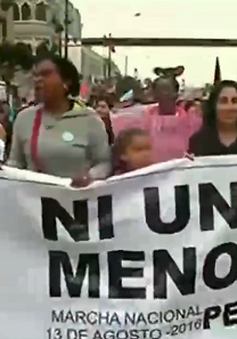 Biểu tình phản đối bạo hành phụ nữ tại Peru
