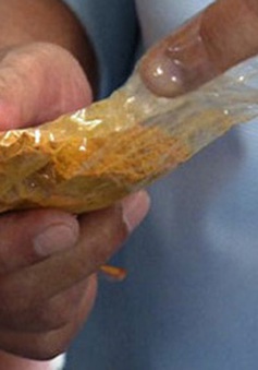 Xử phạt 85 triệu đồng cơ sở dùng chất vàng ô để chế biến mỳ Quảng
