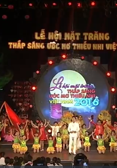 Rộn ràng đón Trung thu ở Lễ hội mặt trăng - Thắp sáng ước mơ thiếu nhi Việt Nam