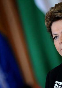 Tổng thống Brazil tuyên bố chiến đấu đến cùng