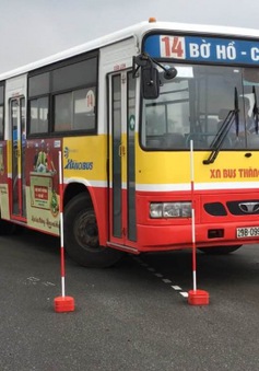Thi lái xe bus giỏi toàn thành phố Hà Nội