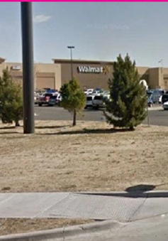 Mỹ bắn hạ nghi phạm có vũ trang tại Walmart