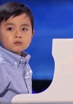 "Thần đồng" piano gốc Việt Evan Le khiến người Mỹ “điên đảo”