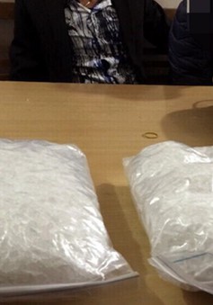 Phát hiện nữ hành khách người nước ngoài vận chuyển 1,6kg ma túy