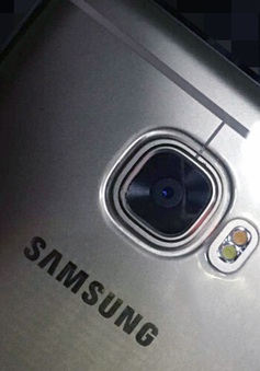 Samsung Galaxy C5 lộ thiết kế “nhái” HTC 10
