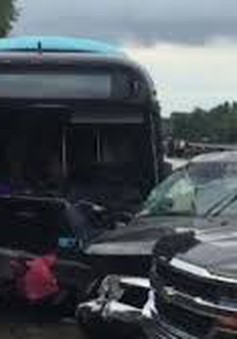 Tai nạn xe bus tại Mỹ, hơn 40 người thương vong