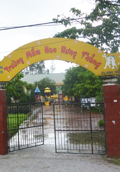Nghệ An: Phản đối trường lạm thu, phụ huynh cho con nghỉ học