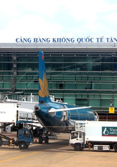 Bàn cách “giải cứu” sân bay Tân Sơn Nhất