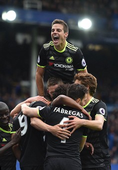 Everton 0-3 Chelsea: The Blues CHÍNH THỨC trở lại Champions League
