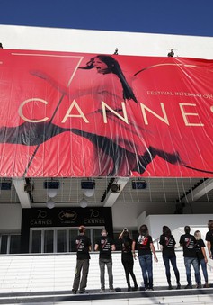 Chính thức khai mạc Liên hoan phim Cannes lần thứ 70 tại Pháp