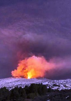 Italy: Núi lửa phát nổ khiến 10 người bị thương