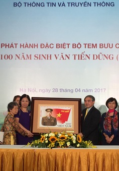 Phát hành đặc biệt bộ tem Kỷ niệm 100 năm sinh Đại tướng Văn Tiến Dũng