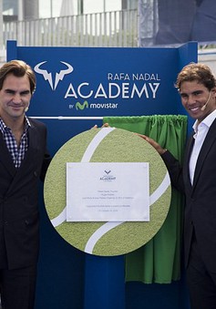Federer muốn con theo học tại học viện của Nadal
