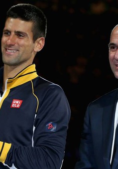 Novak Djokovic không cam kết gắn bó lâu dài với Andre Agassi