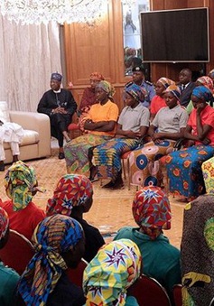 Nigeria: Các nữ sinh được trả tự do sẽ sớm gặp lại gia đình