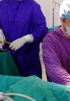Phẫu thuật thành công cho bệnh nhân có 2 bộ phận sinh dục