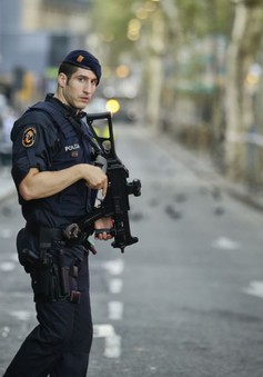 Cảnh sát Tây Ban Nha bắn chết nghi can chính trong vụ tấn công ở Barcelona