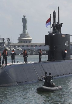 Hàn Quốc bàn giao tàu ngầm cho Indonesia