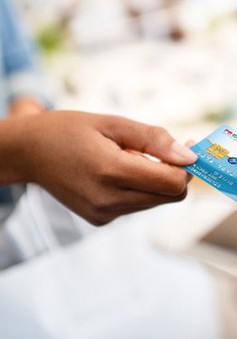 Có nên áp hạn mức thẻ tín dụng?