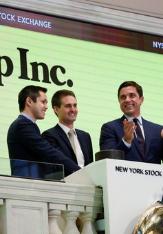 IPO thành công mỹ mãn biến ông chủ Snapchat thành đại tỷ phú