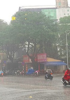 Ngày 11/12, mưa to trút xuống khu vực Quảng Trị - Quảng Ngãi