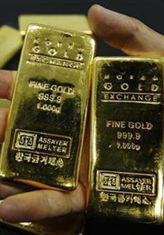 Giá vàng thế giới tụt xuống mức “đáy” trong gần 1 tuần