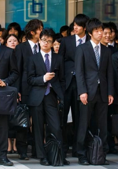 Nhật Bản nỗ lực giảm sức ép công việc cho người lao động