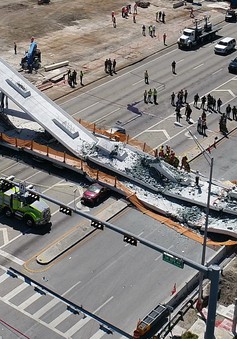 Vụ sập cây cầu đi bộ tại Florida: Đã có cảnh báo về vết nứt trên cầu