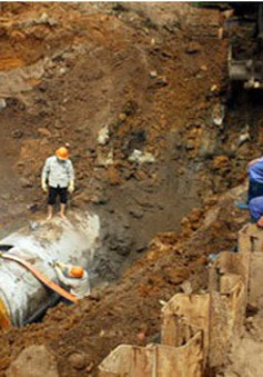 Đường ống nước sông Đà vỡ 18 lần trong hơn 4 năm