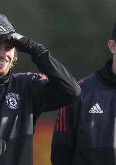 Lộ dấu hiệu Man Utd sắp thanh lý Darmian và Blind