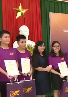 Trao giải kỳ thi toán quốc tế Kangaroo năm 2018 tại miền Trung