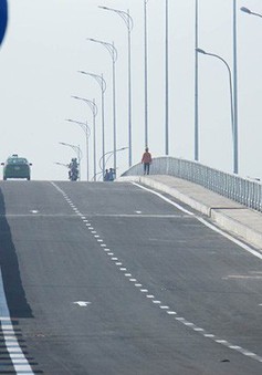 Thông xe cầu qua đảo Kim Cương