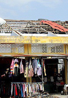 Khánh Hòa: Khắc phục chợ bị ảnh hưởng sau bão 12