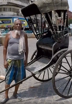 Nghề phu xe của cụ ông 62 tuổi ở Ấn Độ