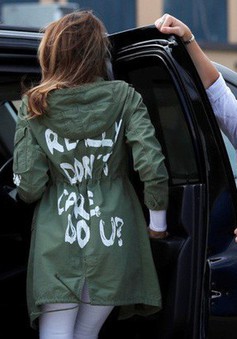 Chiếc áo gây tranh cãi của bà Melania Trump