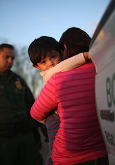 LHQ kêu gọi Mỹ không bắt giữ trẻ em di cư