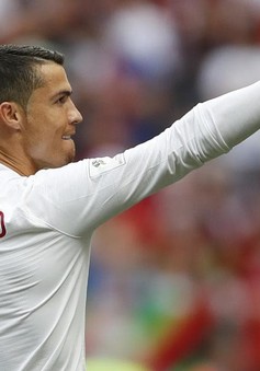 "Không cầu thủ Uruguay nào có thể một mình cản Ronaldo"
