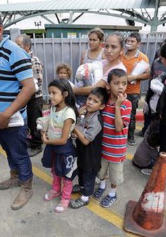 Nhà Trắng (Mỹ) yêu cầu gia hạn thời gian đoàn tụ các gia đình nhập cư trái phép