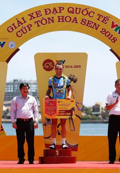 Giải xe đạp quốc tế VTV Cup Tôn Hoa Sen 2018: Loic Desriac giành chiến thắng chặng 5