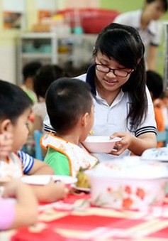 Trẻ em mẫu giáo được Nhà nước hỗ trợ tiền ăn trưa bao nhiêu?