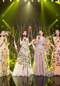 Hoa hậu Tiểu Vy khoe giọng hát chào đón năm mới 2019