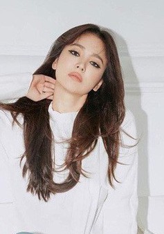 Song Hye Kyo trở lại hoạt động trên mạng xã hội