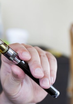 Báo cáo đầu tiên về chứng bệnh phổi bí hiểm liên quan tới thuốc lá điện tử tại Mỹ