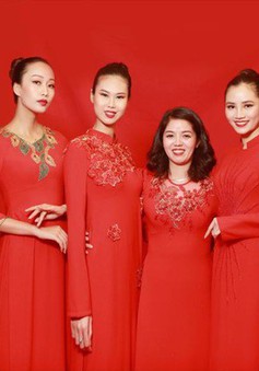 NTK Thu Thủy và niềm đam mê vô tận với áo dài Việt