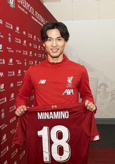 CHÍNH THỨC: Chân sút Nhật Bản, Minamino gia nhập Liverpool