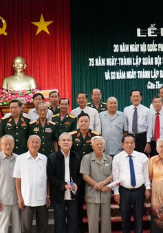 Kỷ niệm 75 năm ngày thành lập Quân đội nhân dân Việt Nam tại Cần Thơ