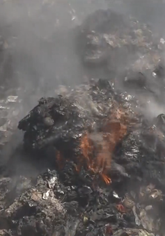 Bãi rác Cam Ly vẫn tiếp tục cháy