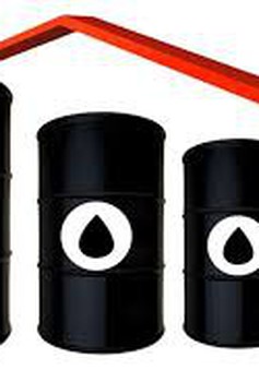 Giá dầu tiếp tục giảm nhẹ trên thị trường Mỹ