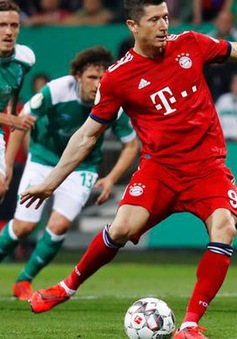 Thắng nhờ sai lầm trọng tài, Bayern "toát mồ hôi" giành vé Chung kết Cúp QG Đức